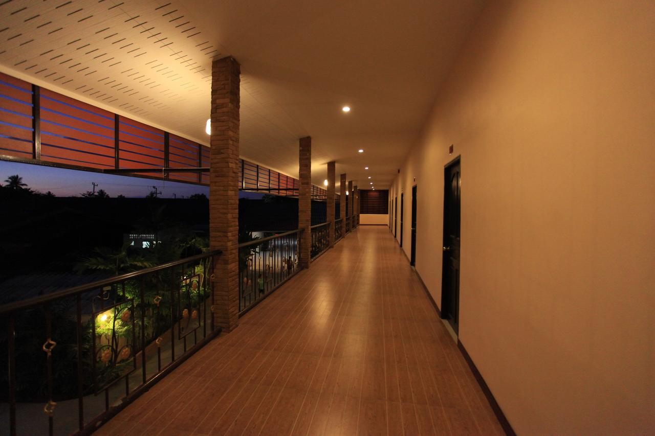 Room Place Chumphon Buitenkant foto