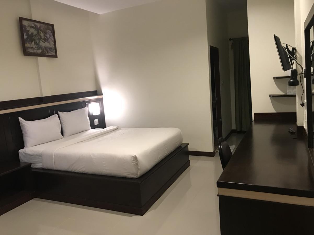 Room Place Chumphon Buitenkant foto