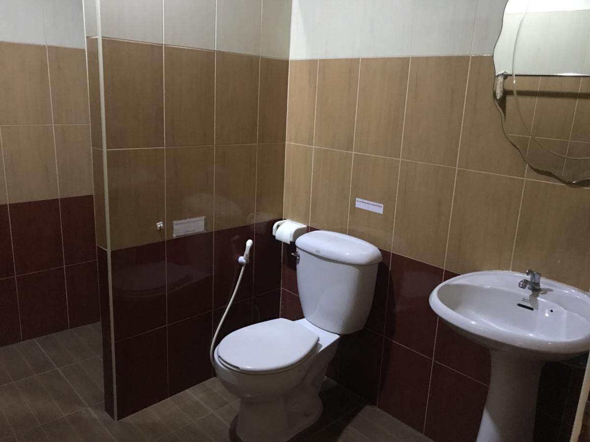 Room Place Chumphon Buitenkant foto