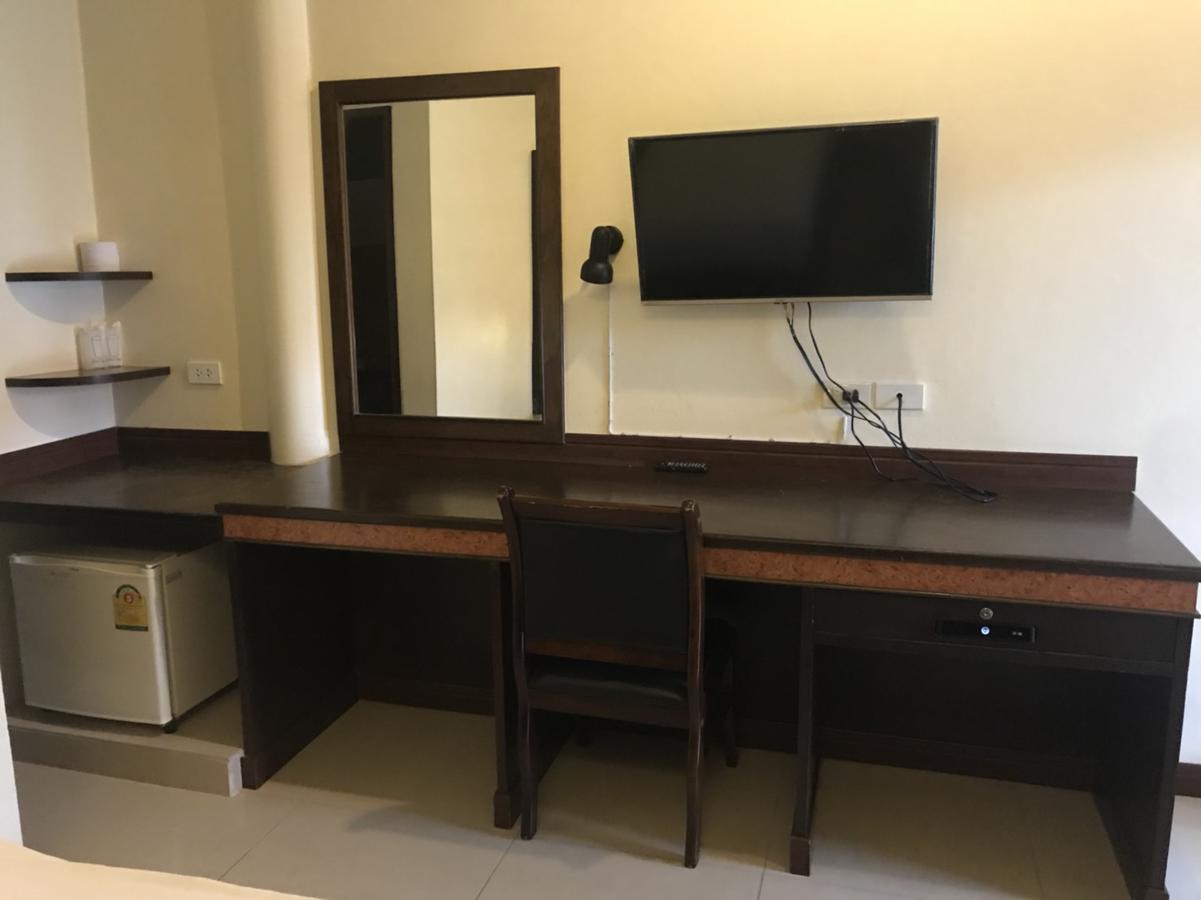 Room Place Chumphon Buitenkant foto